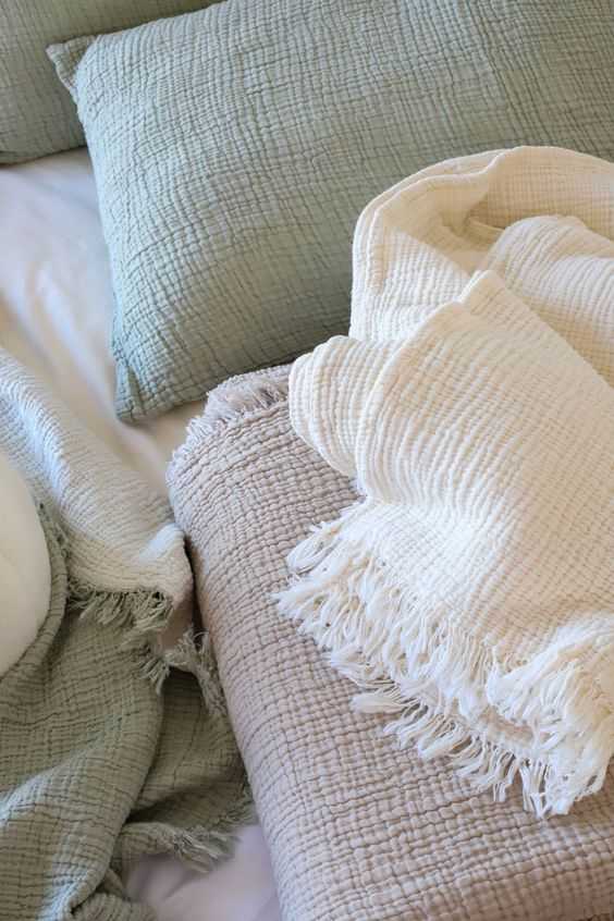 The Rise of Cotton Gauze in Modern Bed Linens